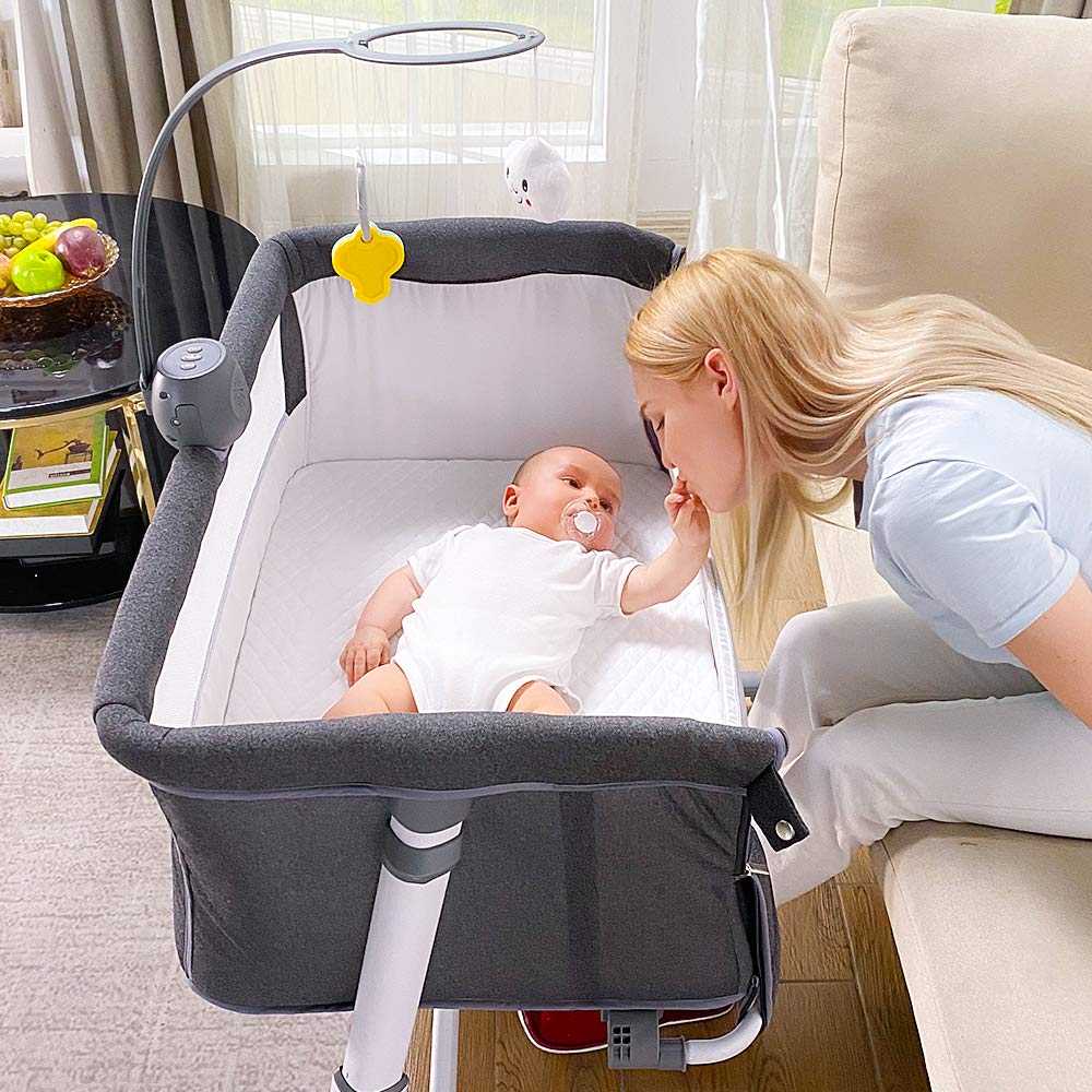 Cuna para bebé moisés con ruedas integradas