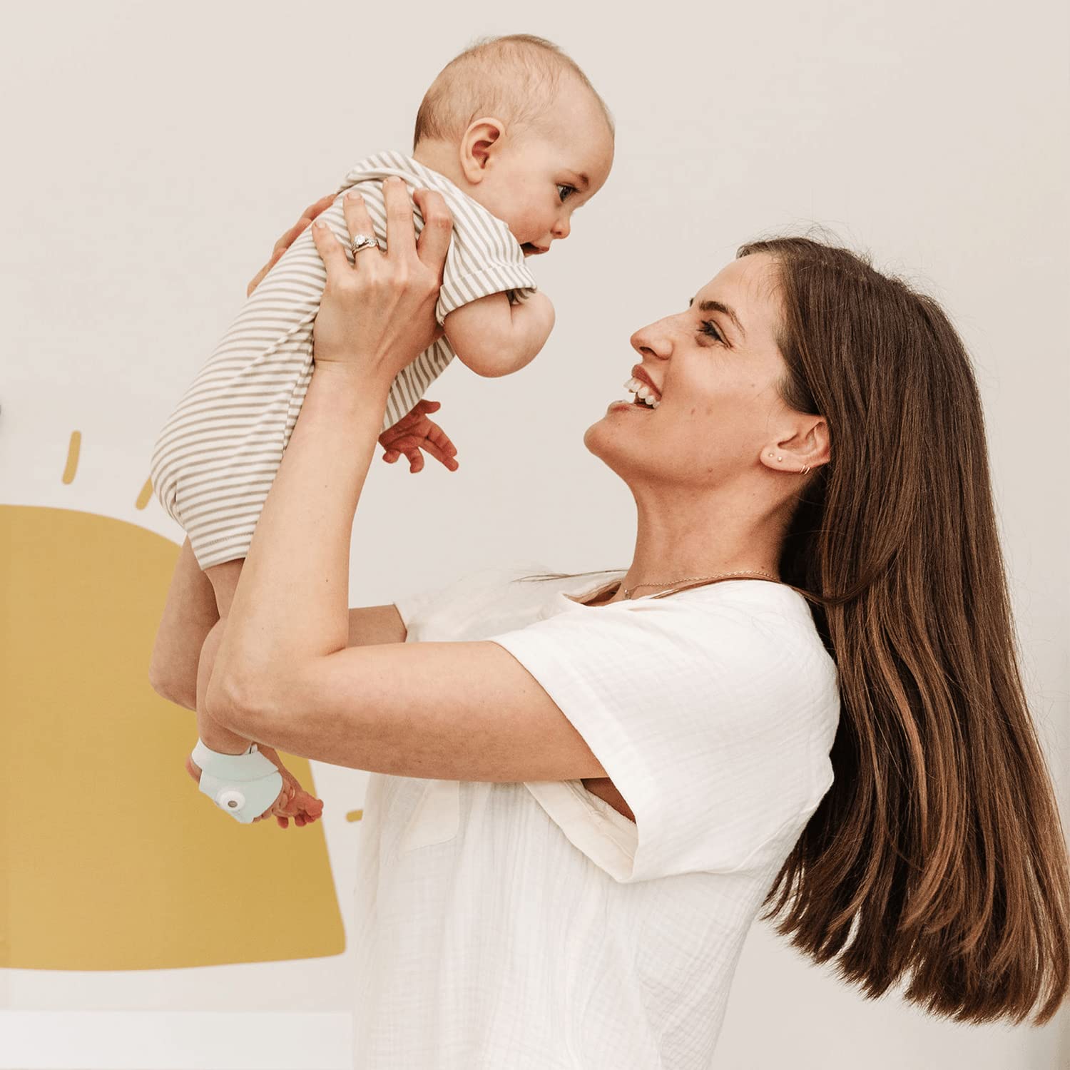 Monitor inteligente para bebés | Mide frecuencia cardíaca y oxígeno