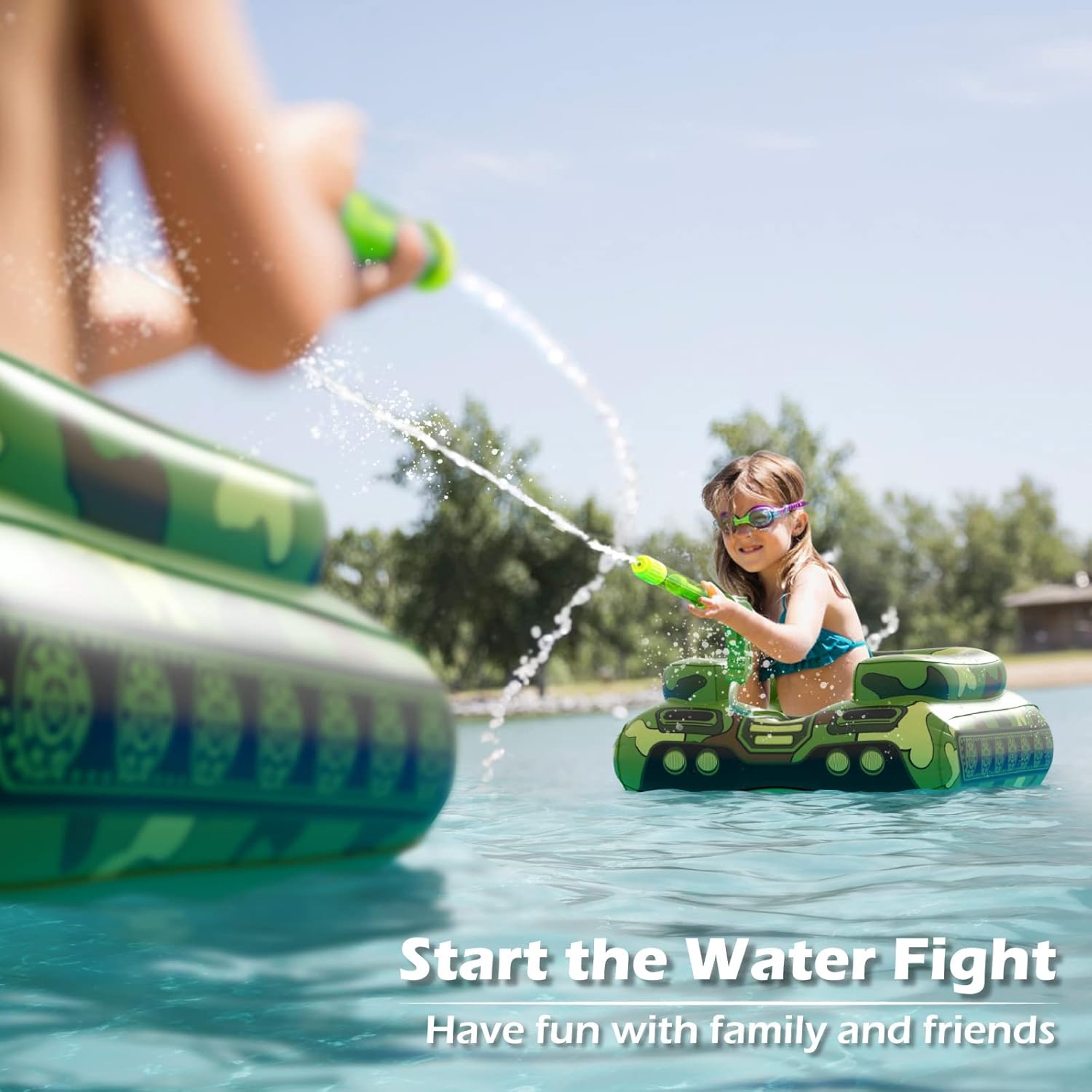 Flotador inflable de piscina con tanque y cañón de agua