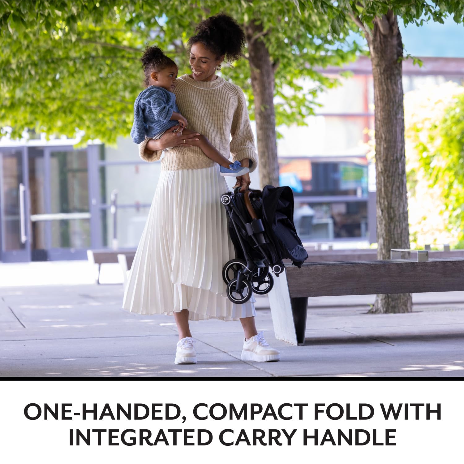 Cochecito de fibra de carbono ultraligero